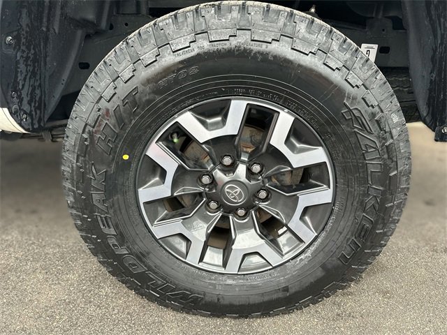 Used 2021 Toyota Tacoma TRD Off-Road image 10