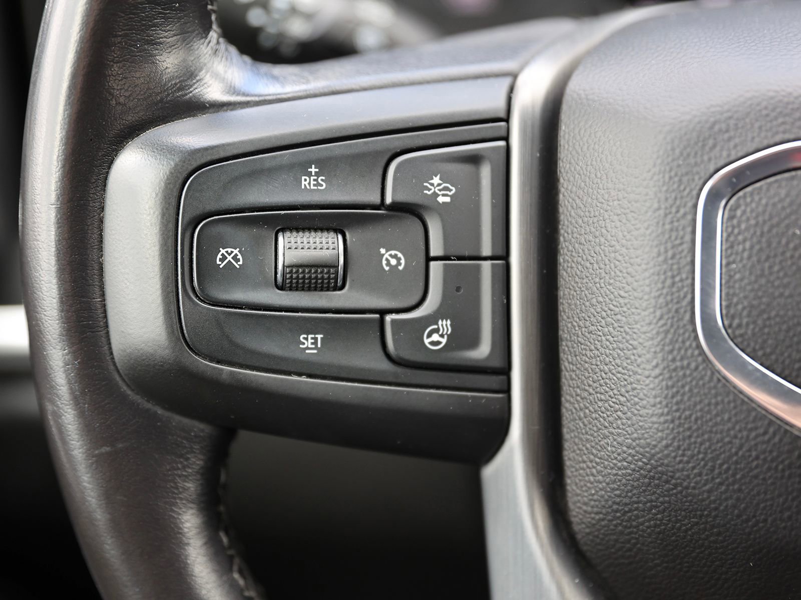 Used 2022 GMC Sierra 2500 Denali w/ Denali Ultimate Package image 47