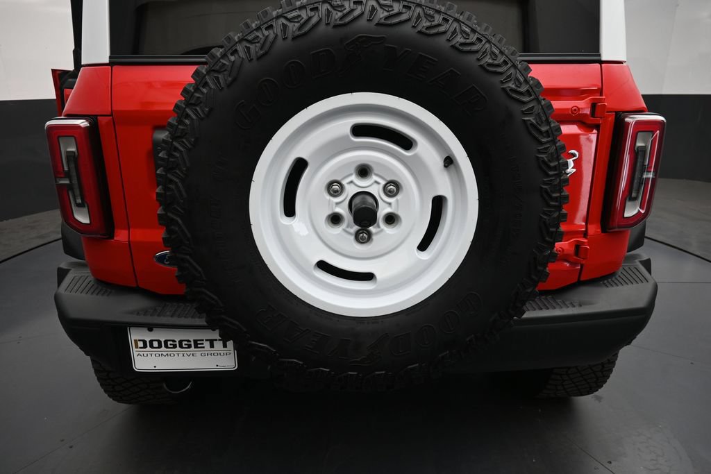 Certified 2023 Ford Bronco Heritage Edition AWD/4WD image 9