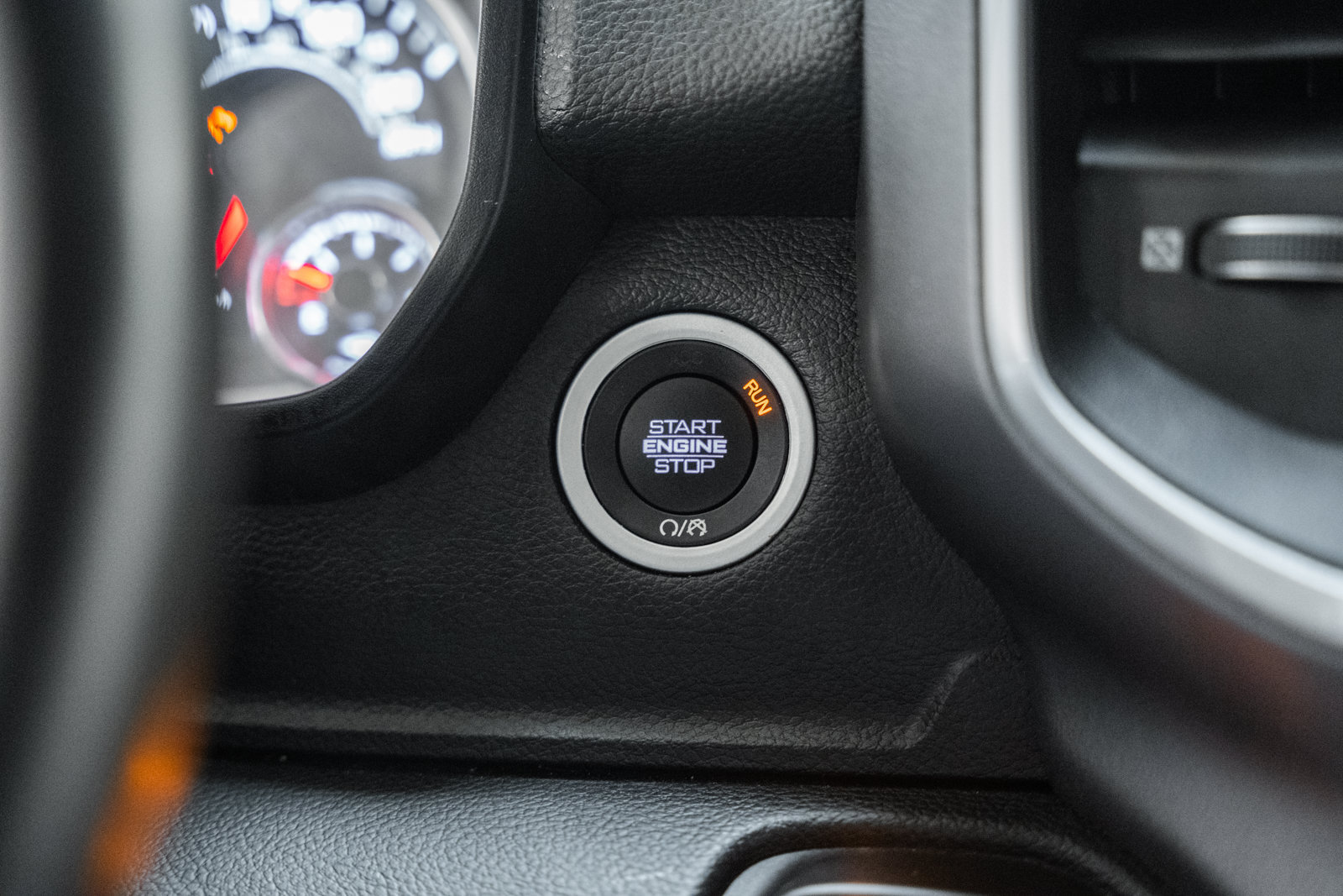 Used 2020 RAM 1500 Big Horn AWD/4WD image 31