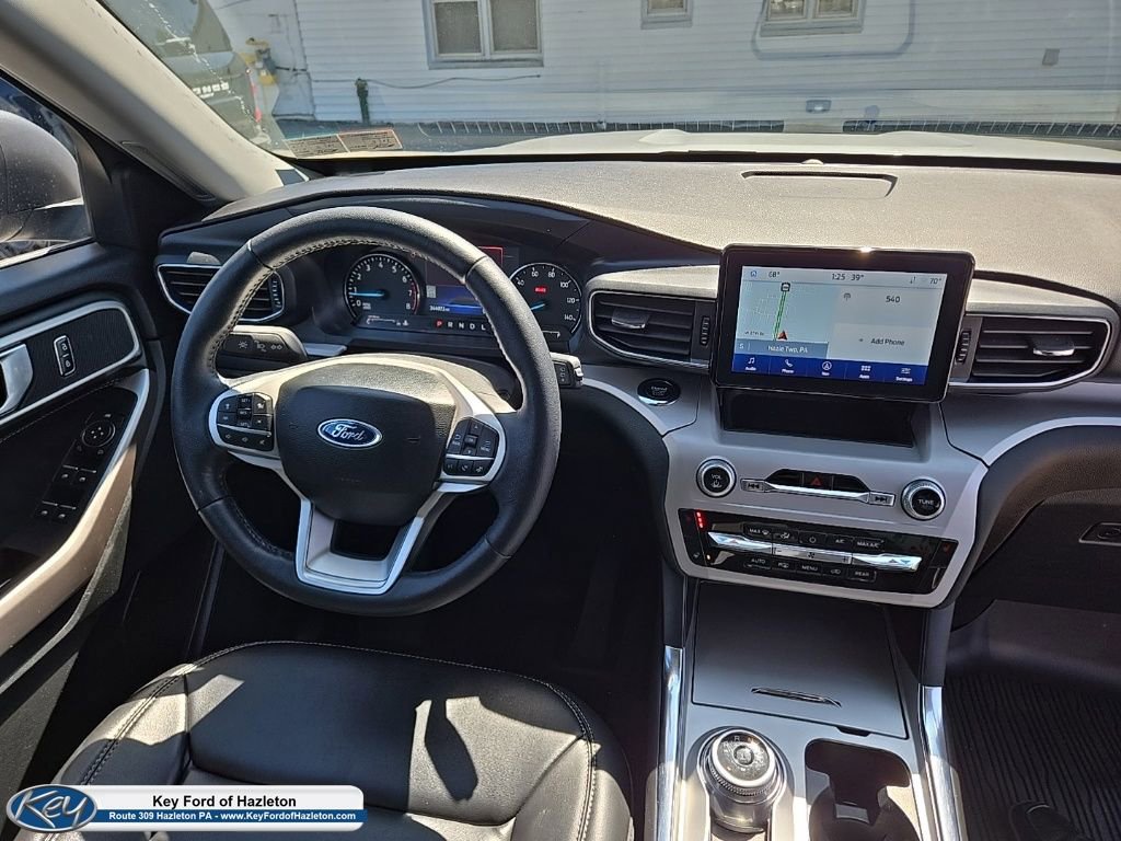 Certified 2023 Ford Explorer XLT w/ Equipment Group 202A AWD/4WD image 31