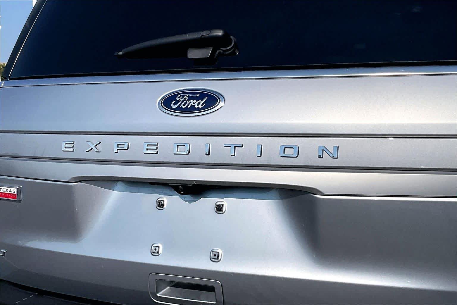 Certified 2024 Ford Expedition XLT RWD image 27