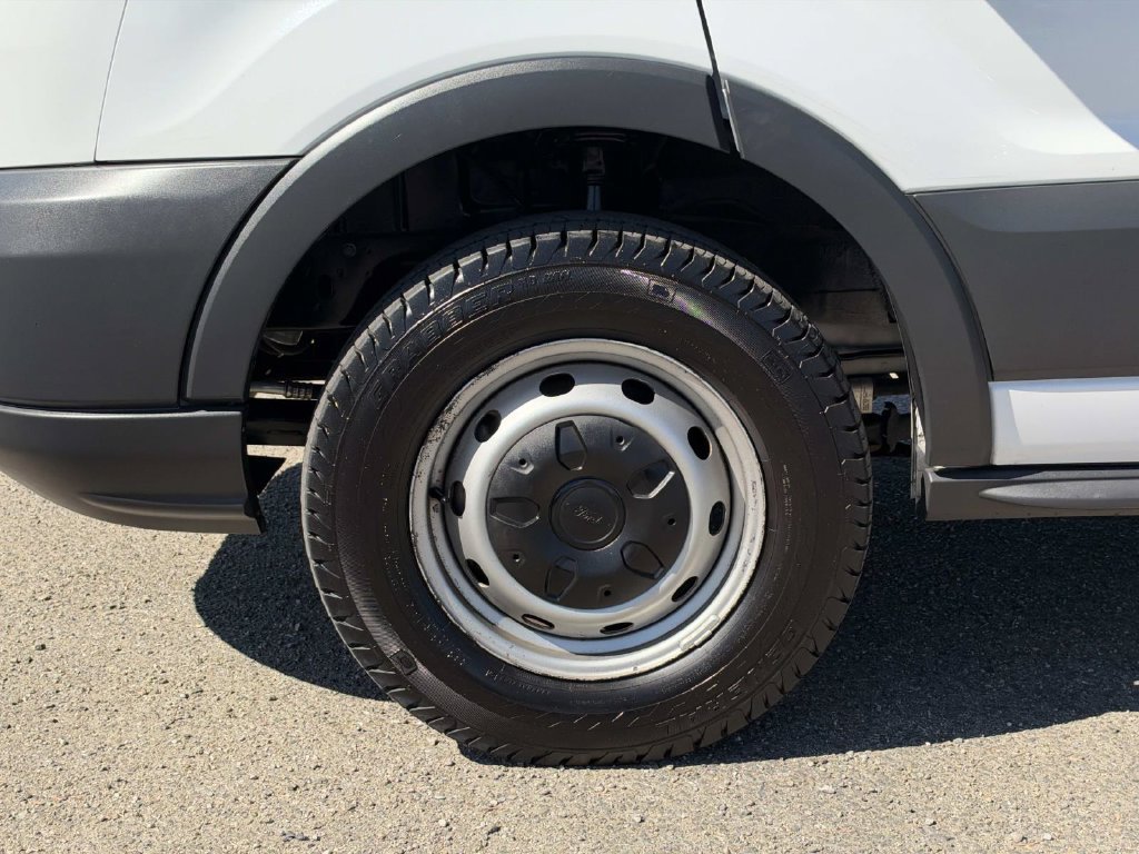 Certified 2018 Ford Transit 350 XL RWD image 29