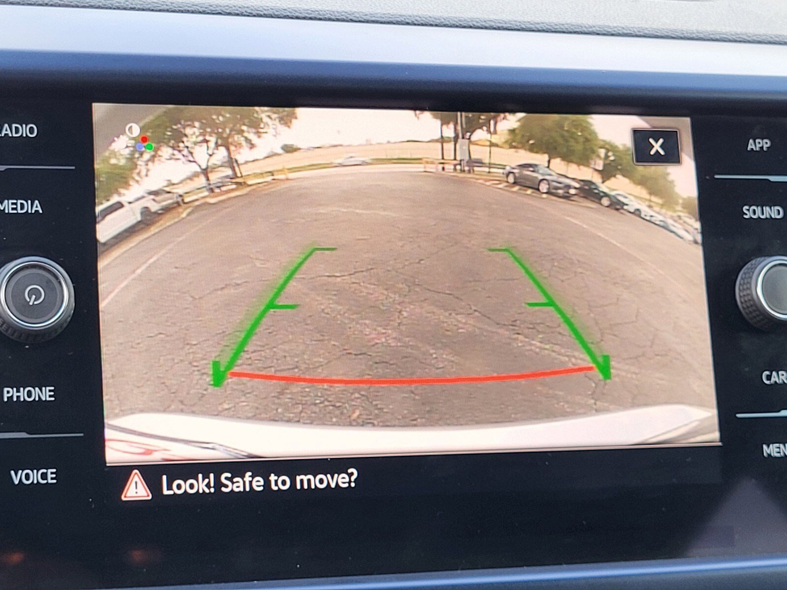 Used 2024 Volkswagen Taos SE FWD image 21