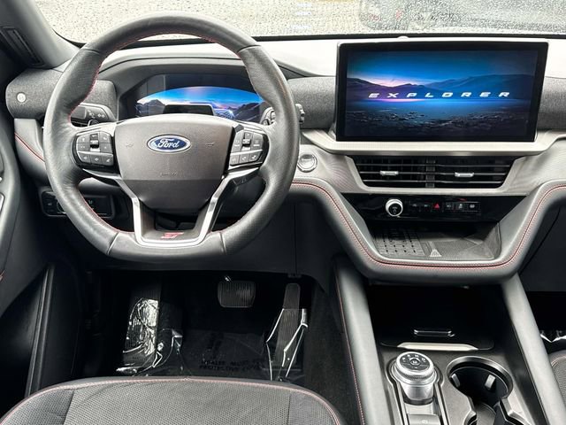 Certified 2025 Ford Explorer ST AWD/4WD image 15