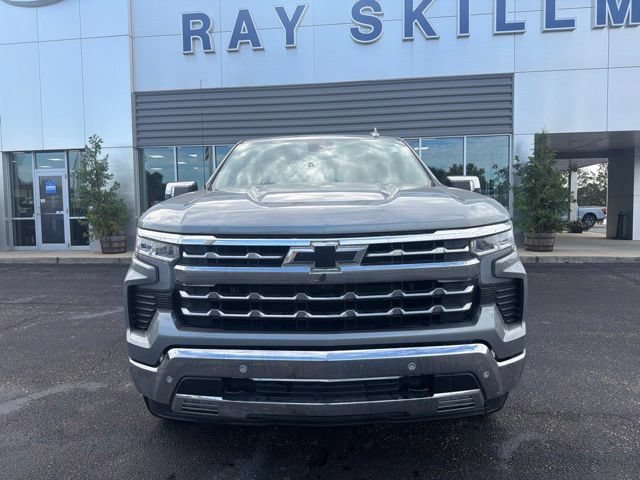 Used 2024 Chevrolet Silverado 1500 LTZ w/ LTZ Convenience Package II AWD/4WD image 2