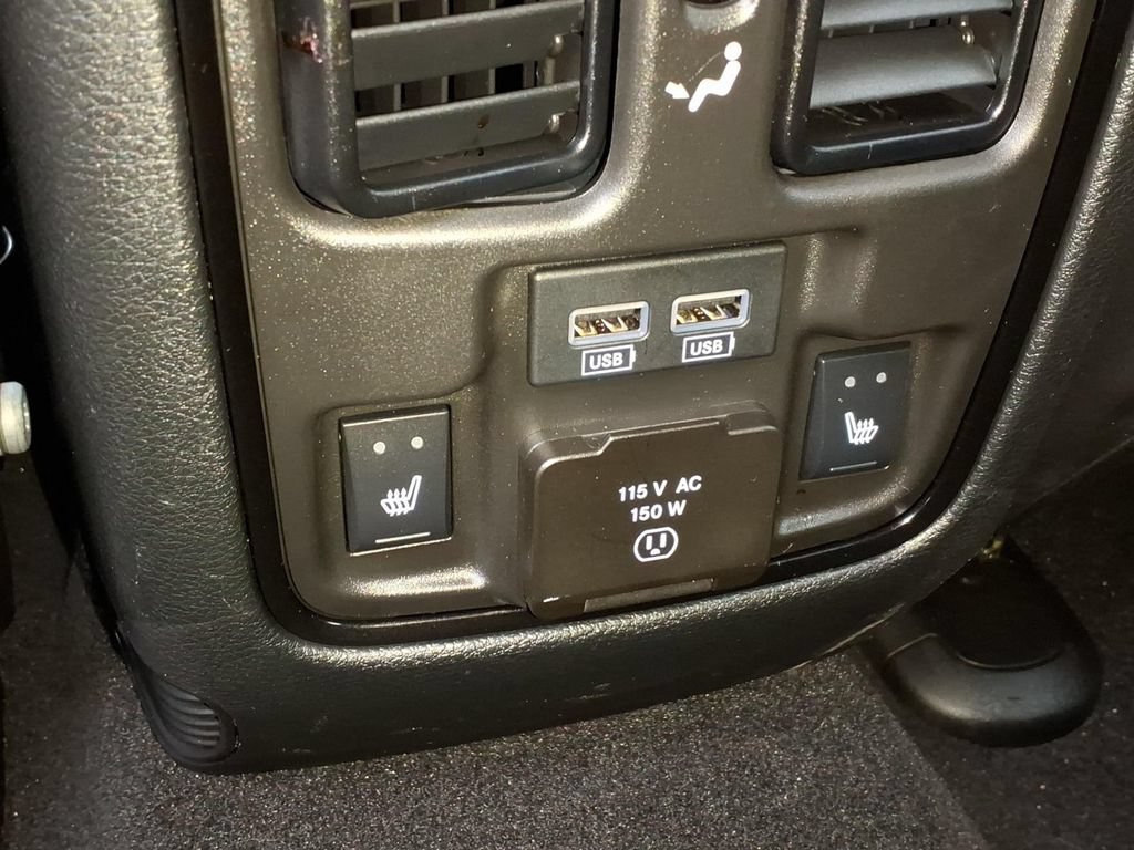 Used 2025 Dodge Durango GT AWD/4WD image 18