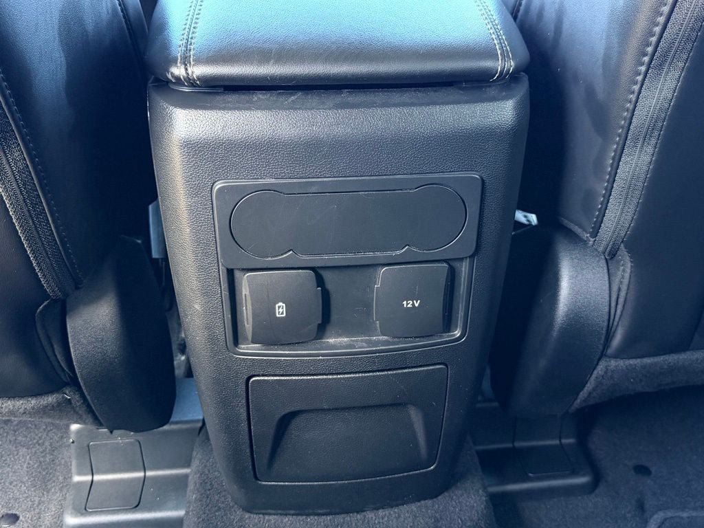 Certified 2023 Ford Explorer XLT w/ Equipment Group 202A RWD image 17
