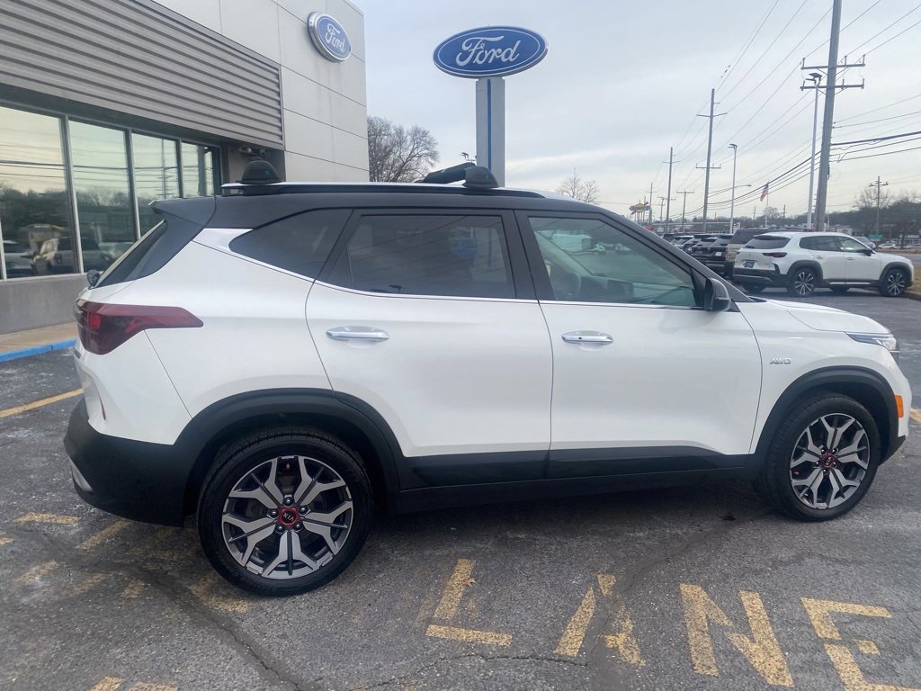 Used 2021 Kia Seltos SX image 16