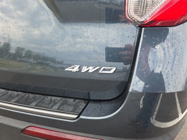 Certified 2022 Ford Explorer XLT w/ Equipment Group 202A image 11