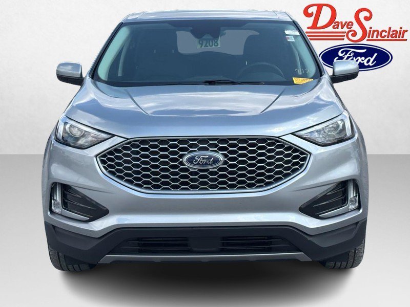 Certified 2023 Ford Edge SEL w/ Convenience Package AWD/4WD image 2