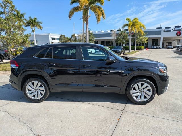 Used 2022 Volkswagen Atlas Cross Sport SE image 5