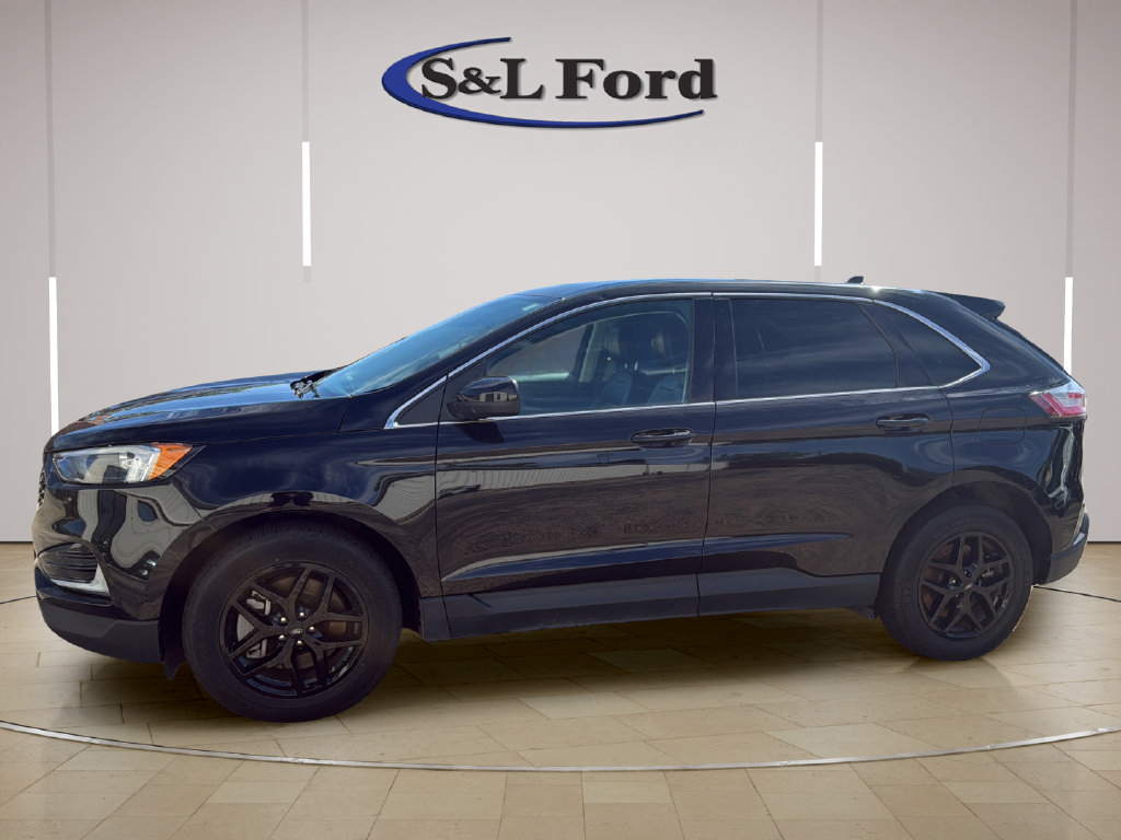 Certified 2024 Ford Edge SEL AWD/4WD image 3