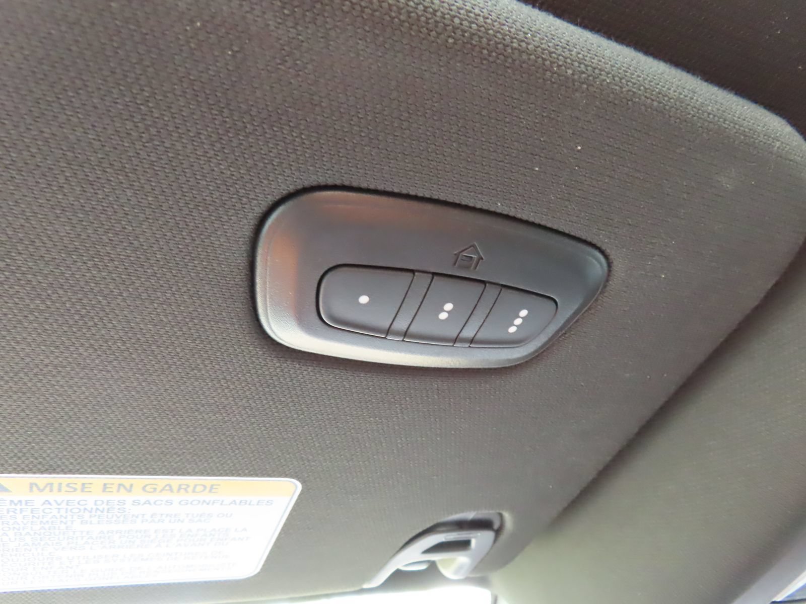 Used 2023 RAM 1500 Laramie AWD/4WD image 35