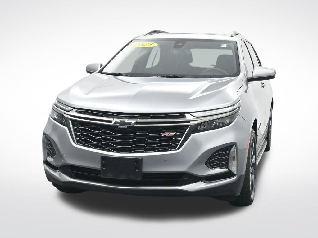 Used 2023 Chevrolet Equinox RS w/ LPO, Hit The Road Package FWD image 2