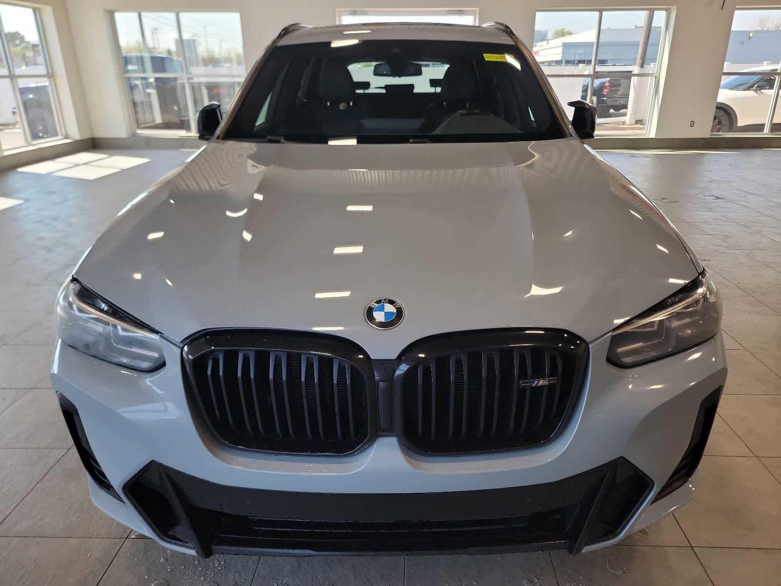 Used 2022 BMW X3 M40i AWD/4WD image 3