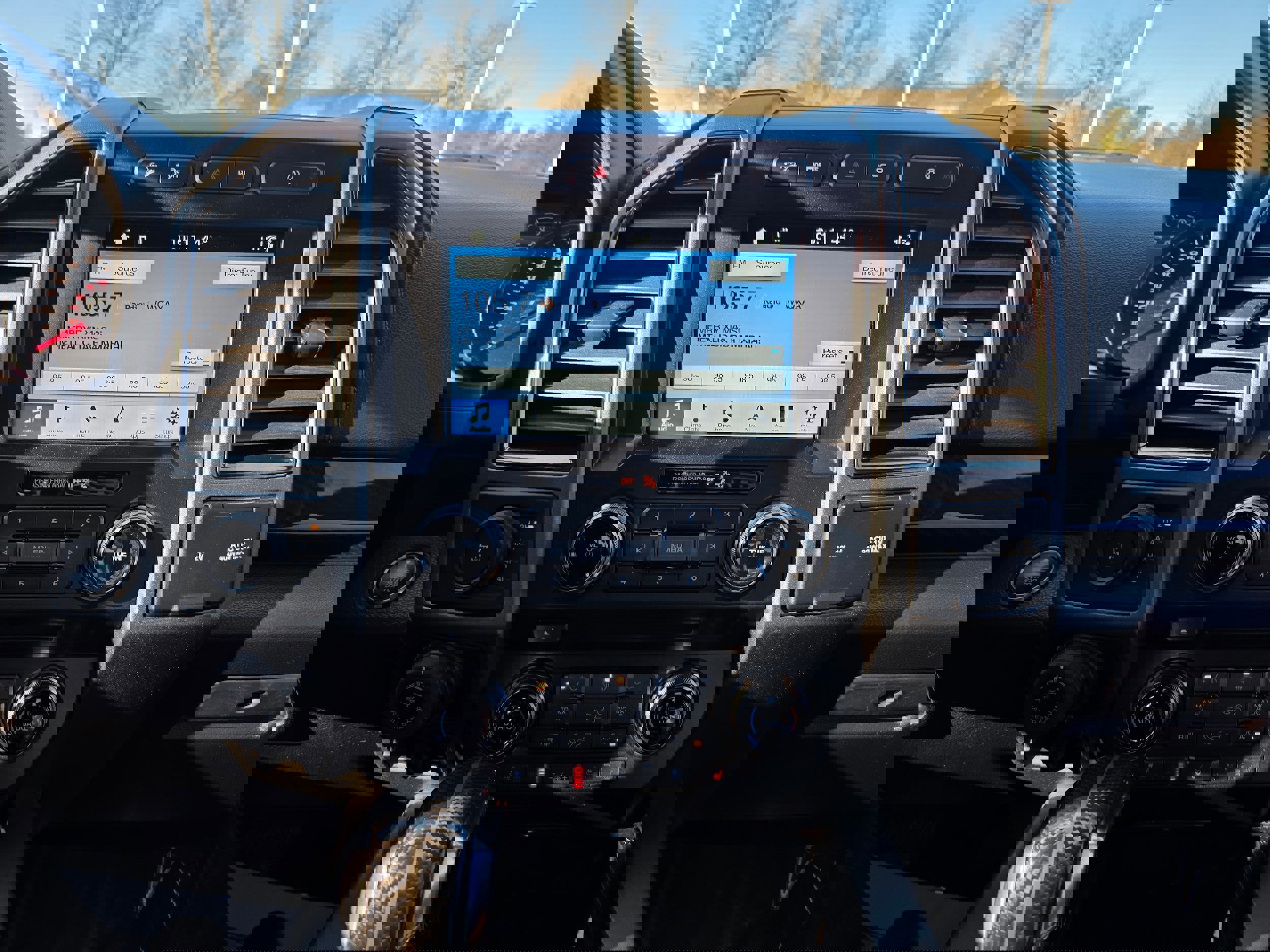 Certified 2018 Ford F150 Raptor w/ Equipment Group 802A Luxury image 13