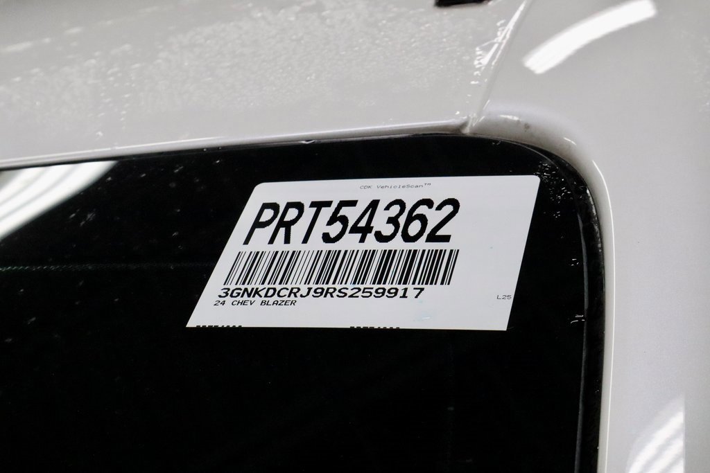 Used 2024 Chevrolet Blazer EV RS image 32