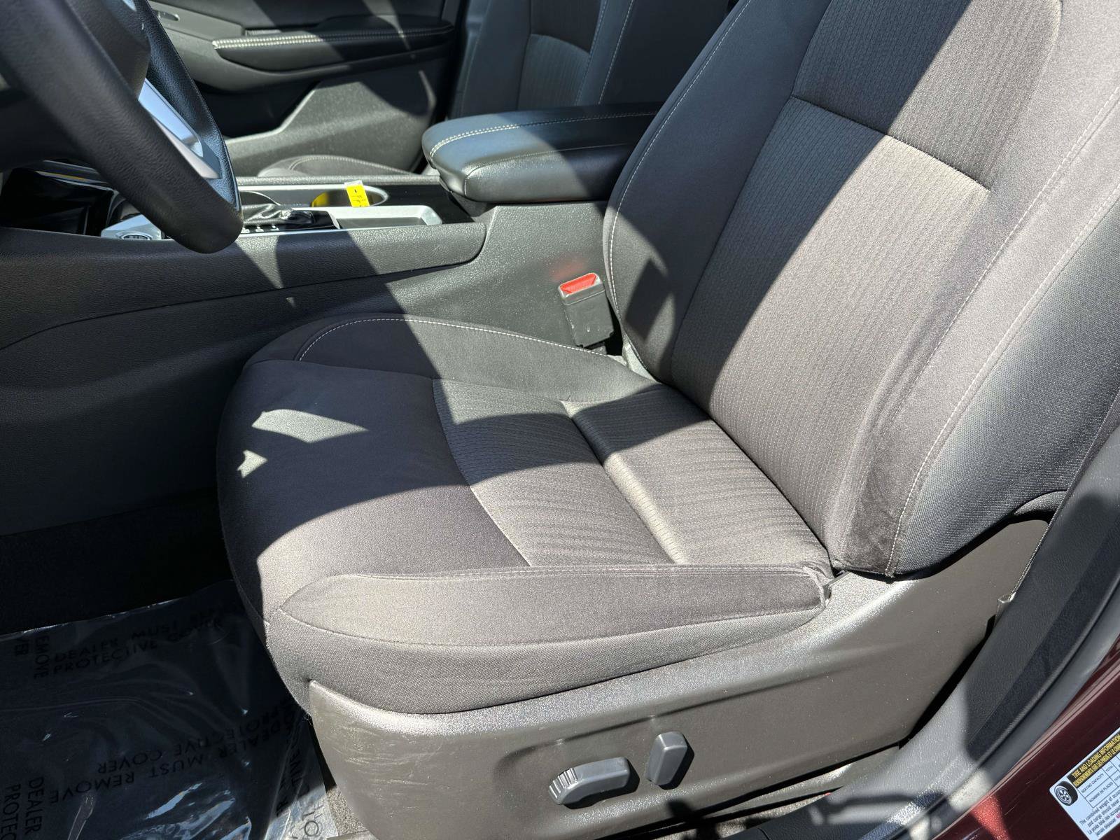 Used 2024 Nissan Altima 2.5 SV FWD image 17