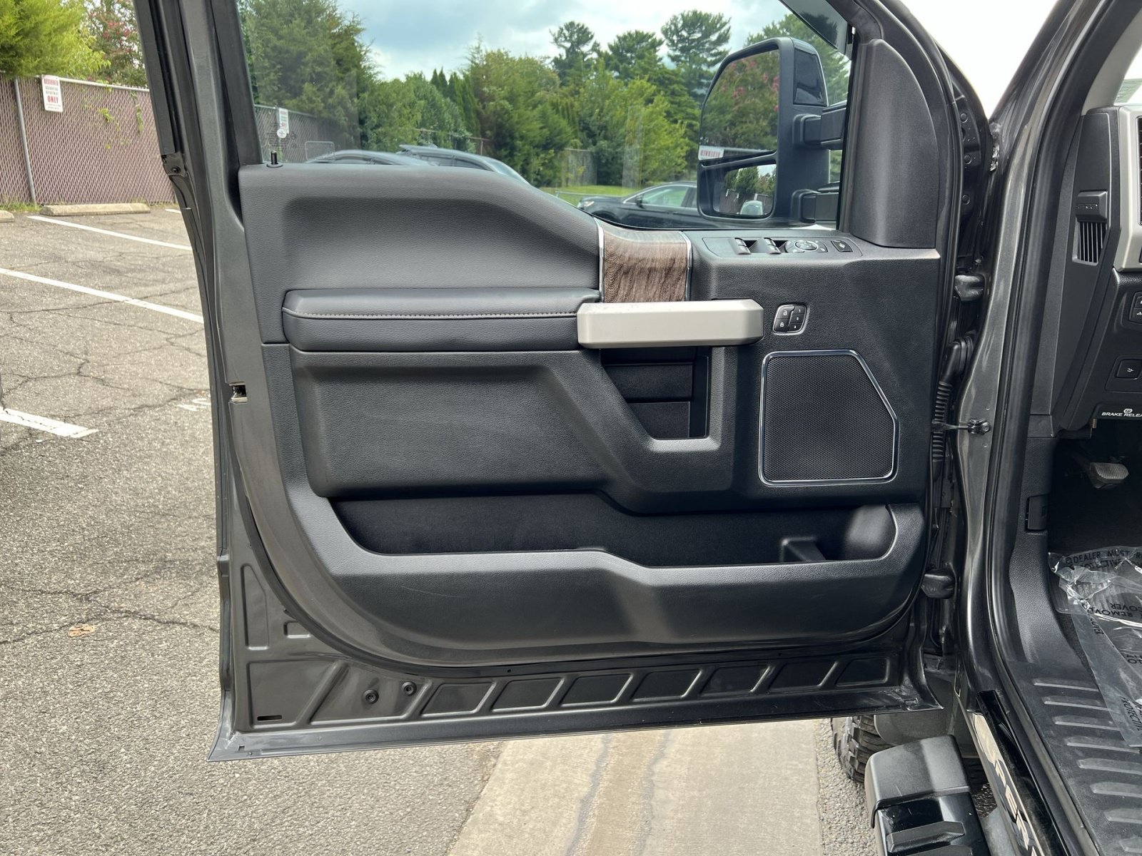 Certified 2019 Ford F250 Lariat w/ Lariat Ultimate Package AWD/4WD image 14