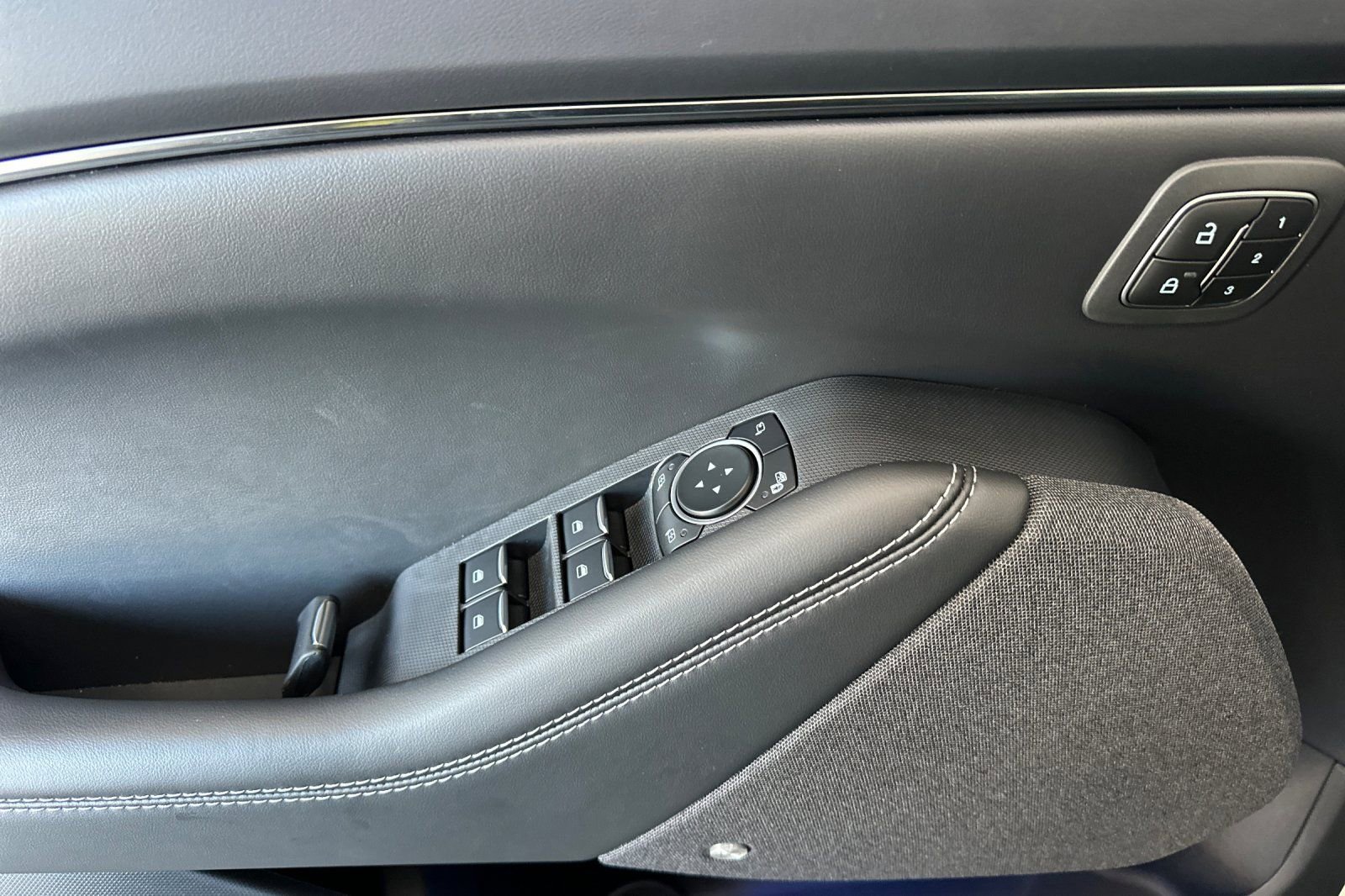 Certified 2025 Ford Mustang Mach-E Premium AWD/4WD image 10