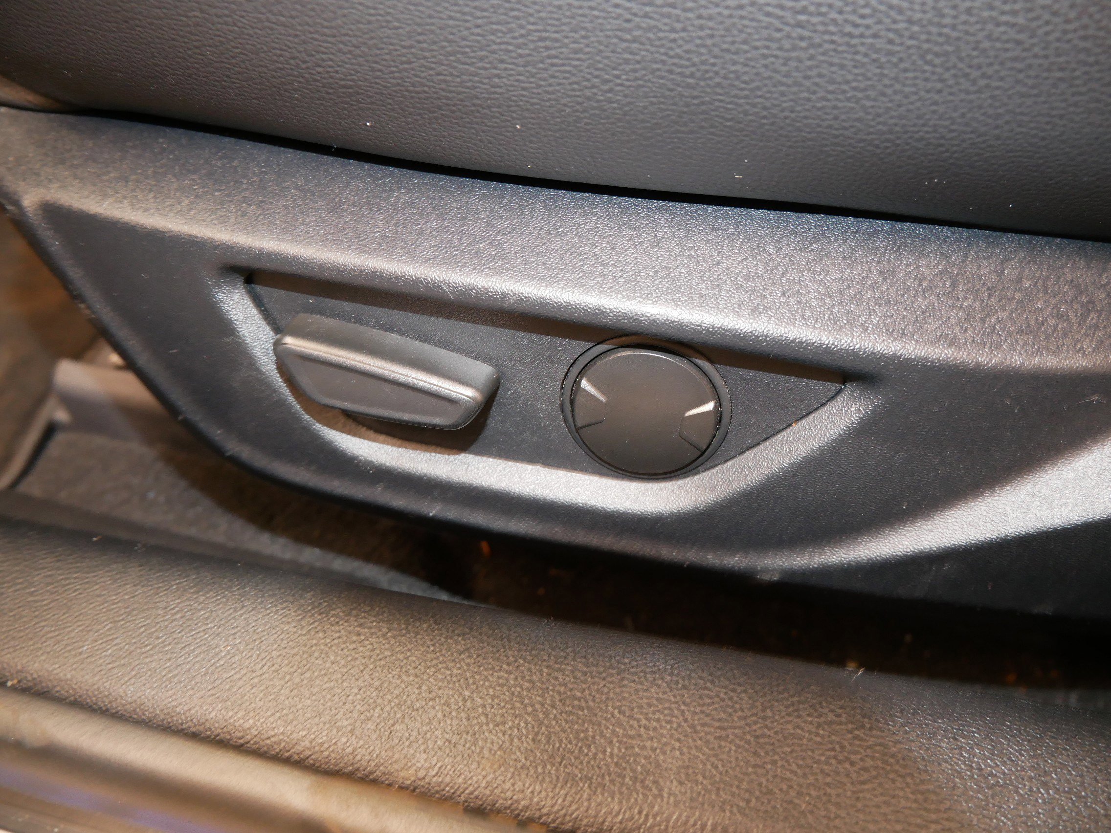 Certified 2022 Ford Mustang Premium w/ Equipment Group 201A image 18