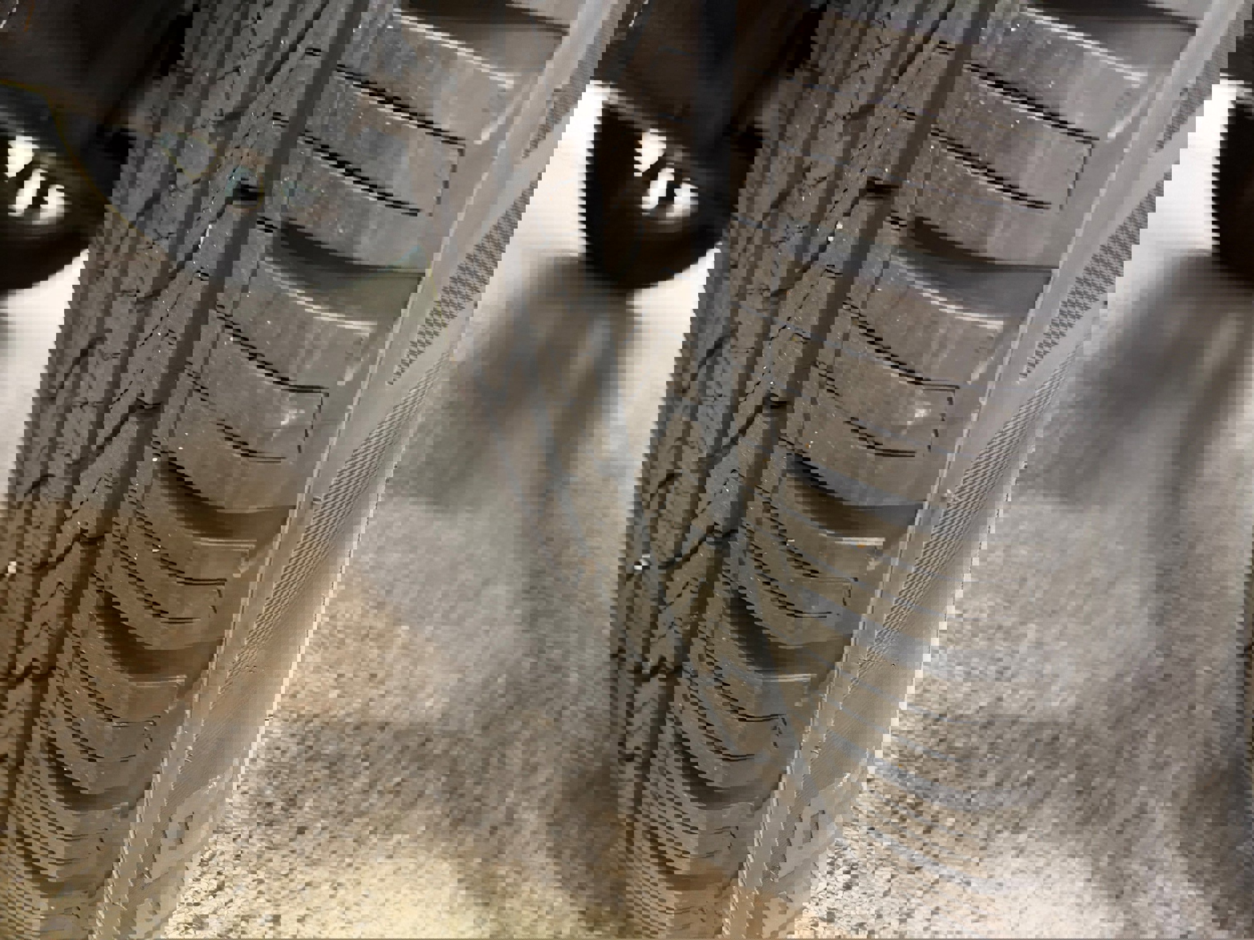 Certified 2019 Ford Edge Titanium w/ Cold Weather Package AWD/4WD image 33