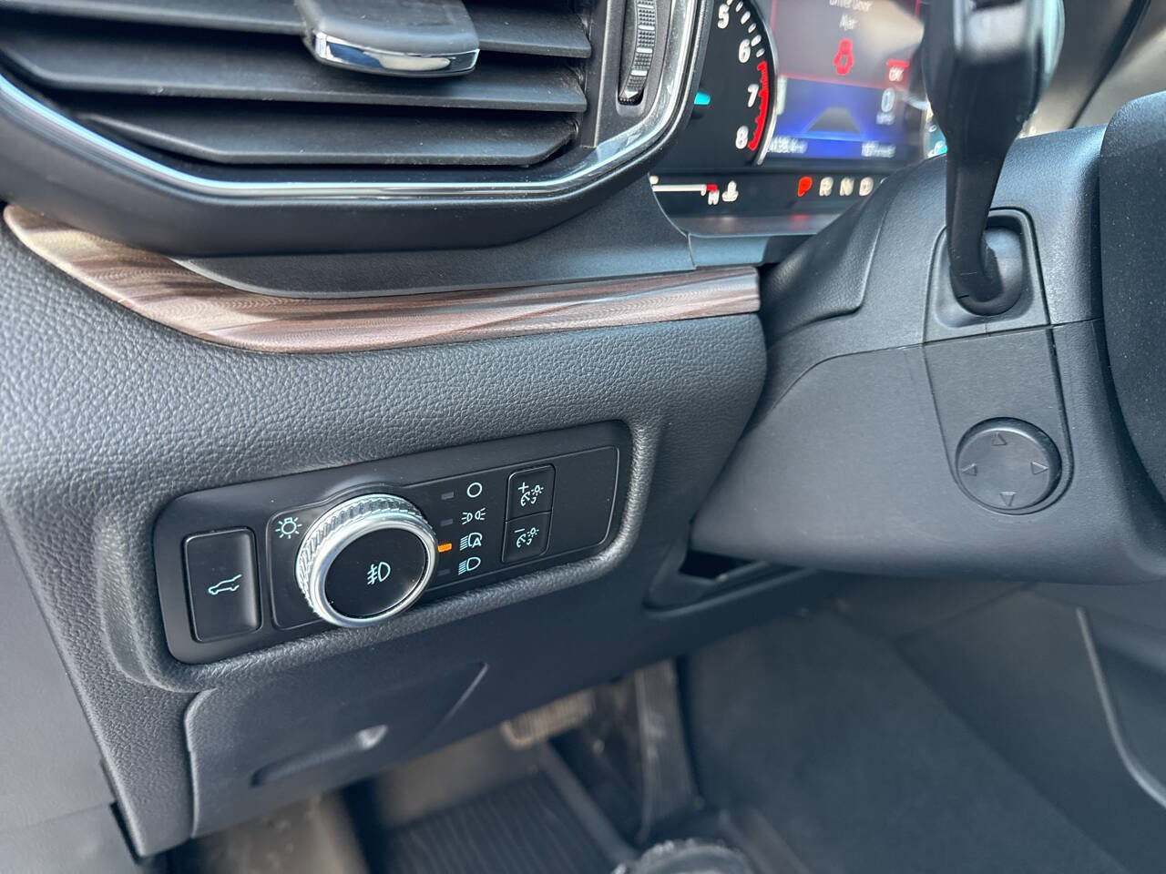 Certified 2023 Ford Explorer Limited w/ Equipment Group 301A image 30