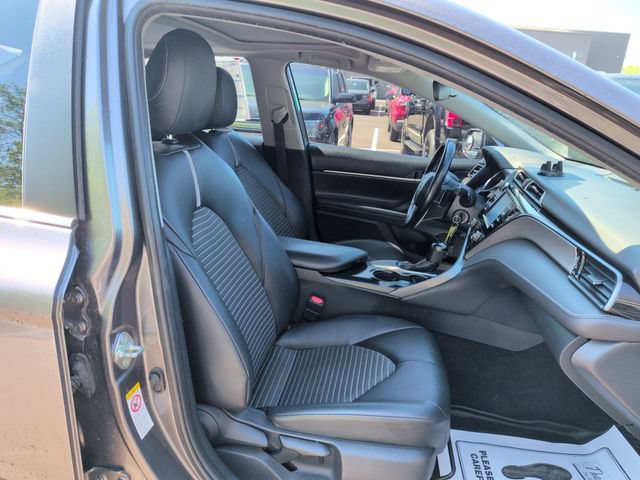 Used 2019 Toyota Camry SE FWD image 18