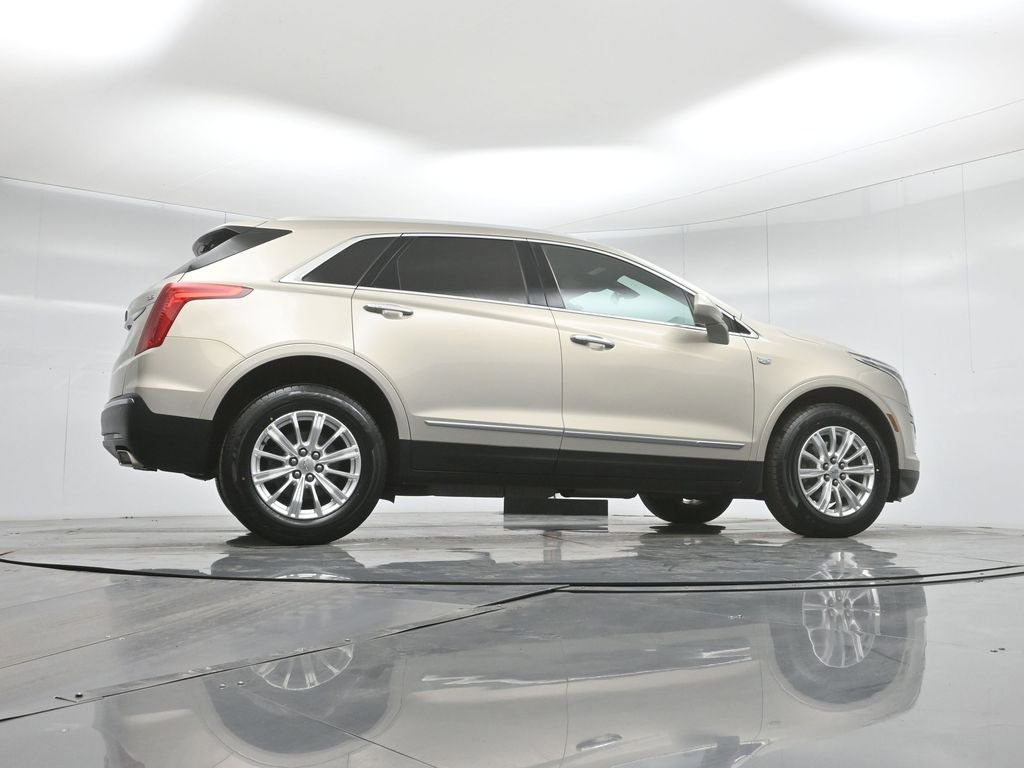 Used 2017 Cadillac XT5 FWD image 46