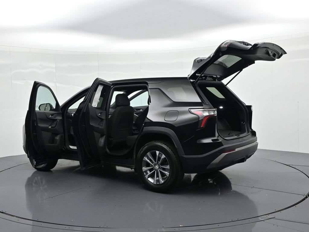Used 2026 Chevrolet Equinox LT AWD/4WD image 25