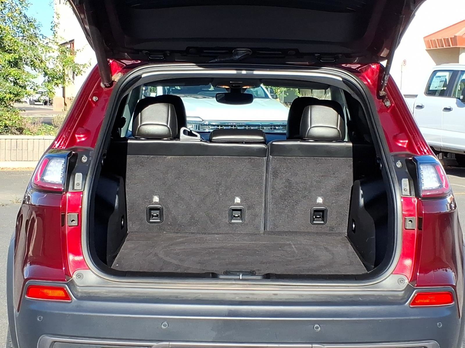 Used 2020 Jeep Cherokee Trailhawk w/ Comfort/Convenience Group image 11