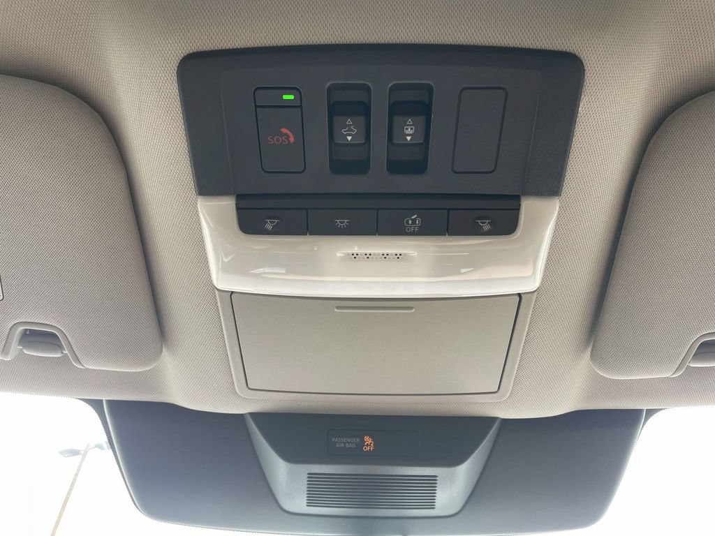 Used 2023 Nissan Pathfinder Platinum w/ Cargo Package FWD image 28
