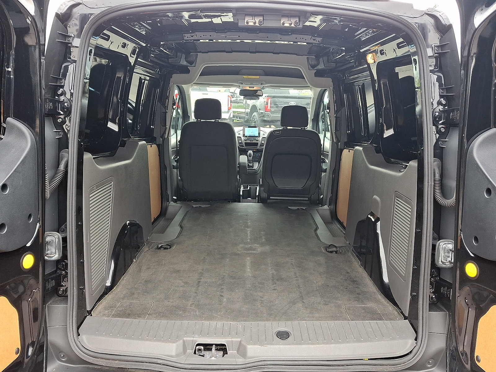 Certified 2023 Ford Transit Connect XL image 31