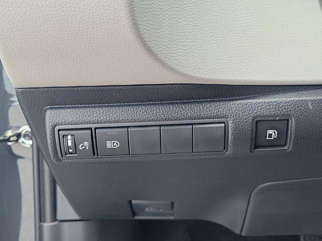 Used 2026 Toyota Corolla LE FWD image 24