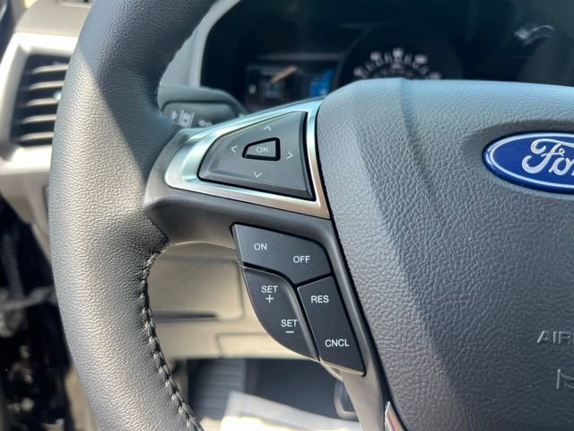 Certified 2024 Ford Edge SEL w/ Convenience Package AWD/4WD image 9