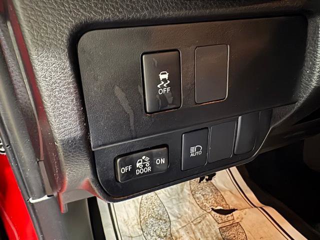 Used 2023 Toyota Tacoma SR5 w/ Technology Package AWD/4WD image 19
