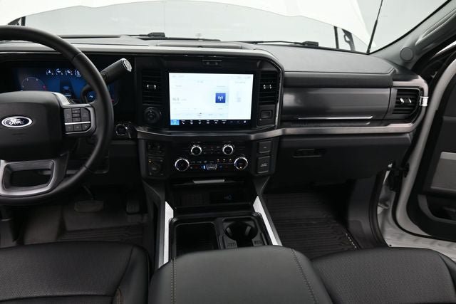 Certified 2025 Ford F350 Lariat w/ Lariat Ultimate Package AWD/4WD image 24