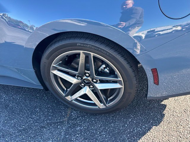 Certified 2025 Ford Mustang Premium RWD image 9