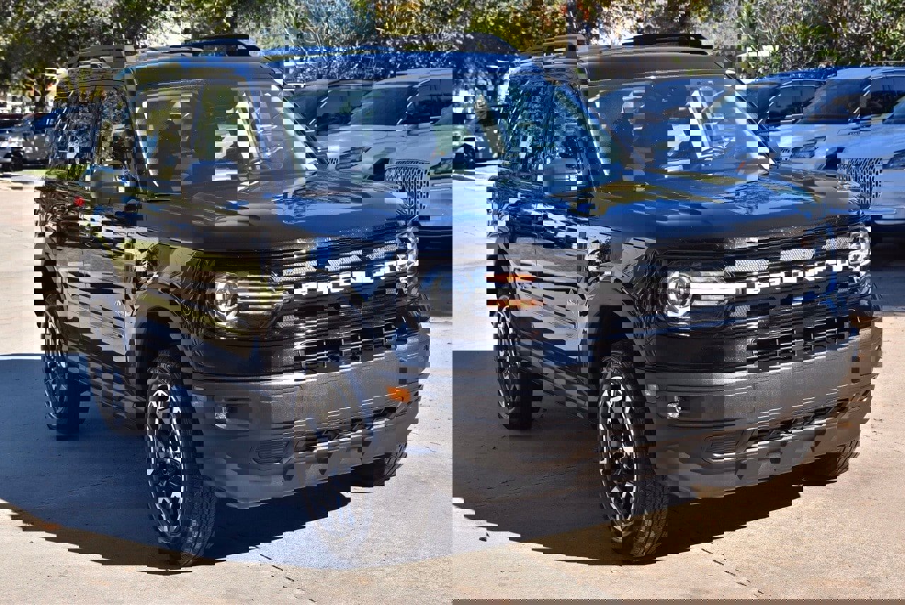 Certified 2023 Ford Bronco Sport Outer Banks w/ Tech Package image 4