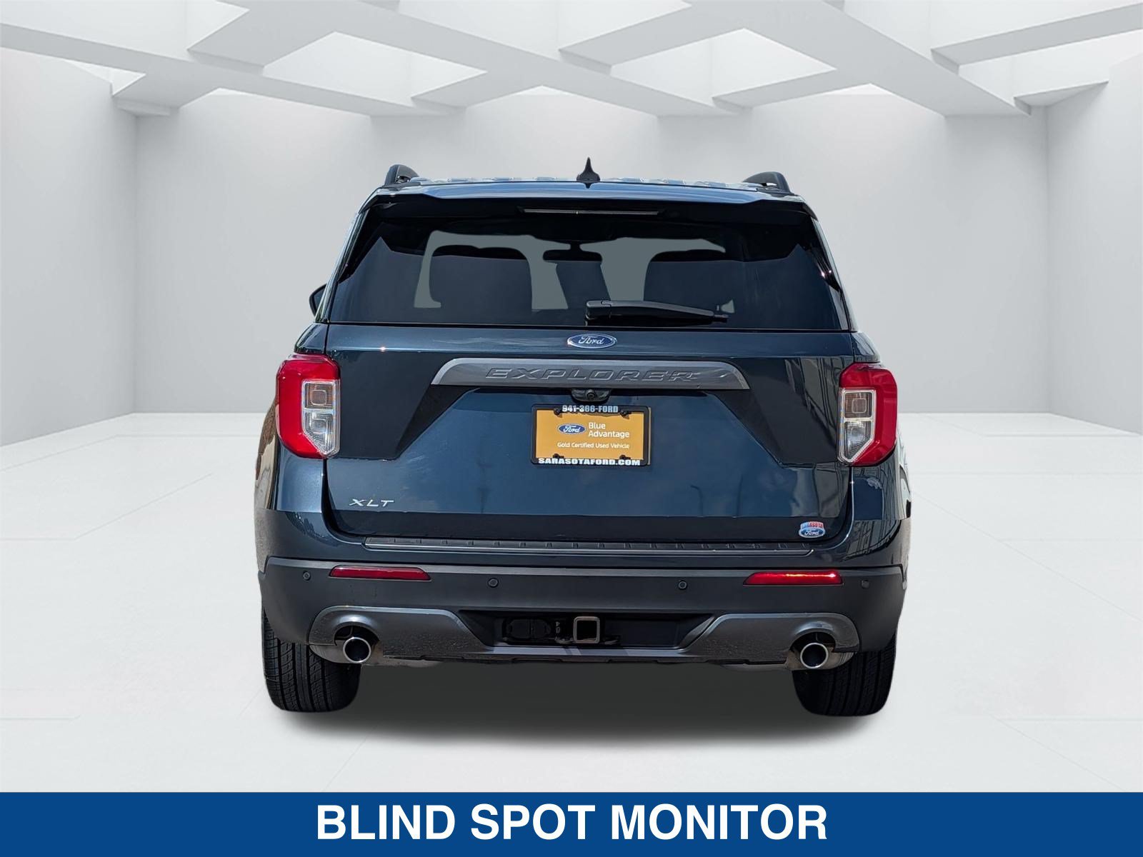 Certified 2023 Ford Explorer XLT w/ Equipment Group 202A RWD image 6