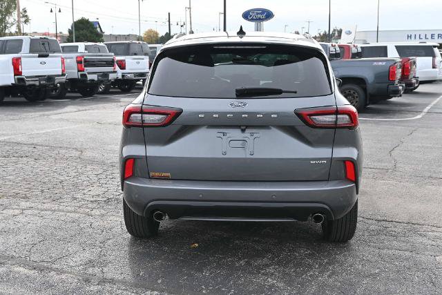 Certified 2024 Ford Escape ST-Line w/ Tech Pack #1 AWD/4WD image 10
