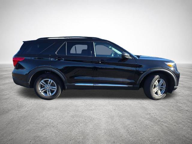 Certified 2022 Ford Explorer XLT w/ Equipment Group 202A AWD/4WD image 9