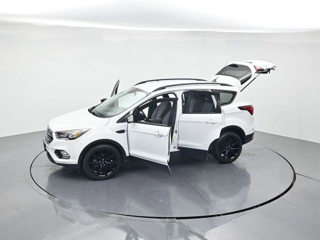 Certified 2019 Ford Escape SE FWD image 46