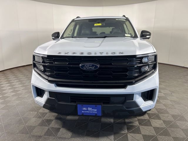 Certified 2025 Ford Expedition Active AWD/4WD image 2