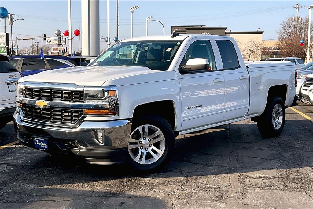 Used 2018 Chevrolet Silverado 1500 LT w/ All Star Edition image 10