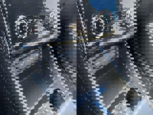 Used 2023 Hyundai Santa Cruz SE image 25