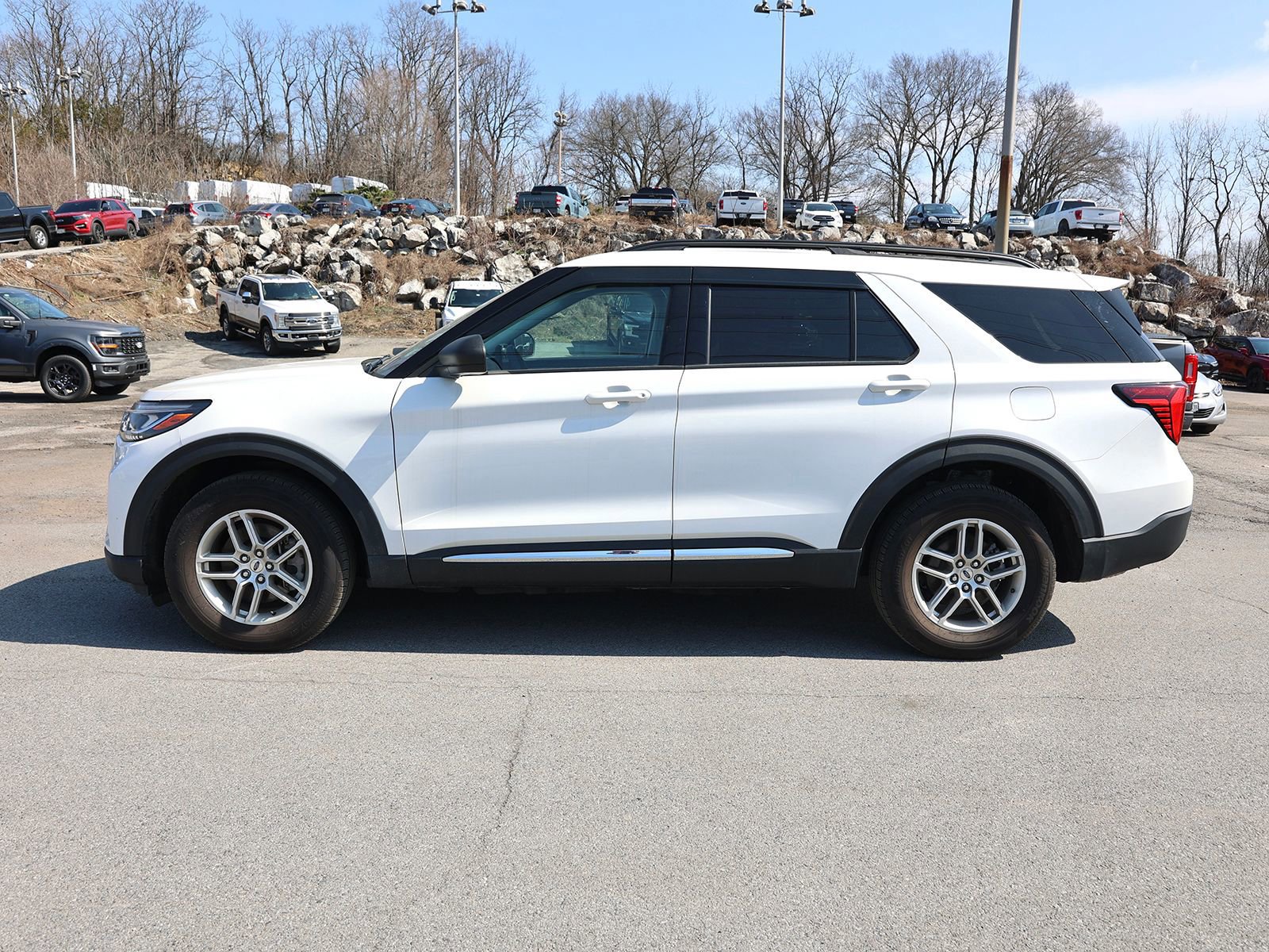 Certified 2025 Ford Explorer Active image 6