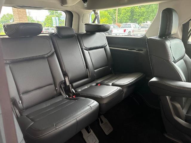 Certified 2025 Ford Expedition Max Platinum w/ Driver's Package AWD/4WD image 23