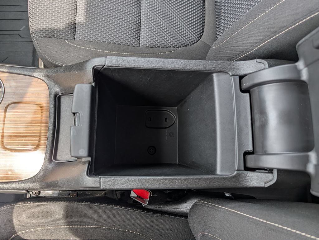 Used 2020 GMC Acadia SLE FWD image 15